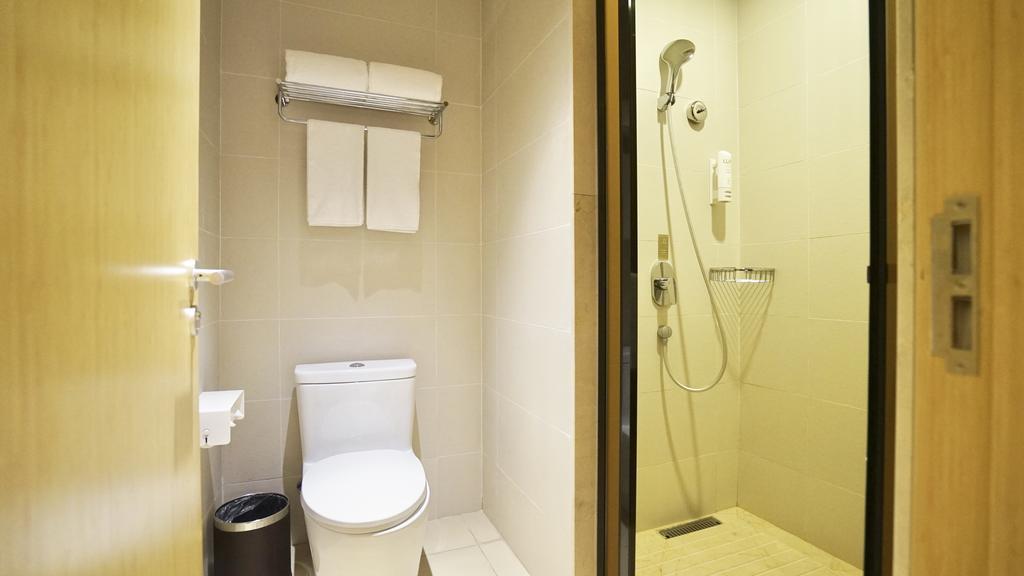 Ji Hotel Shanghai Oriental Pearl Tower Екстер'єр фото