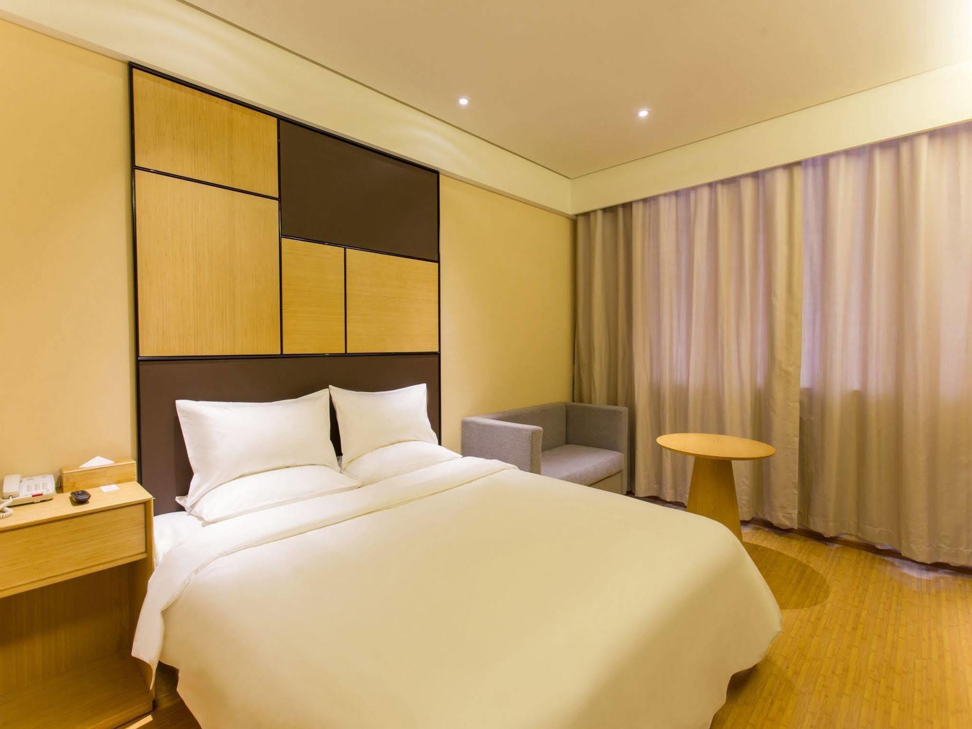 Ji Hotel Shanghai Oriental Pearl Tower Екстер'єр фото